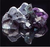 Chatham Alexandrite crystal growth image